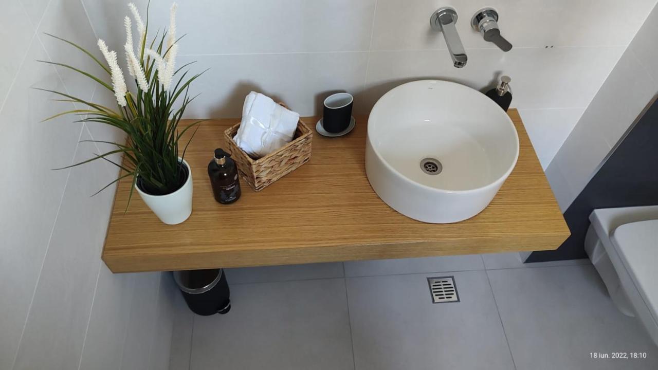 Van Studio Năvodari Extérieur photo