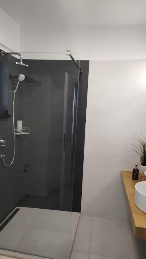 Van Studio Năvodari Extérieur photo